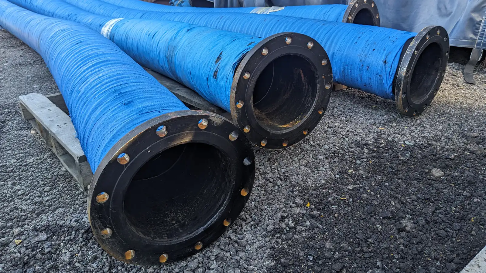 HDPE pipe and industrial hose systems used in power plants for cooling water transfer, temporary bypass, and high pressure fluid conveyance